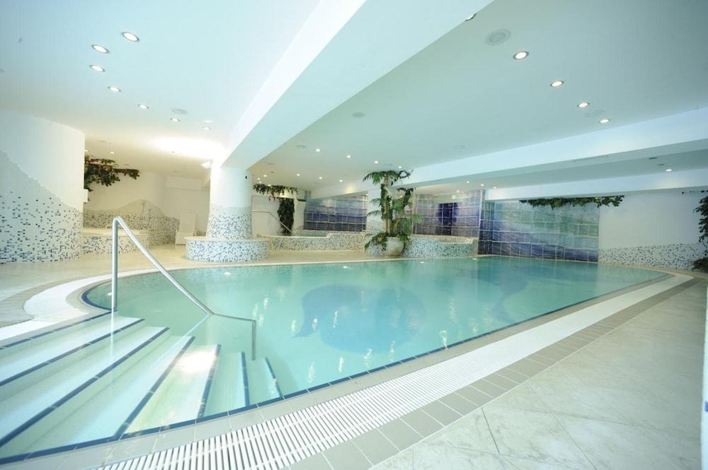 Luna Wellness Hotel 4*